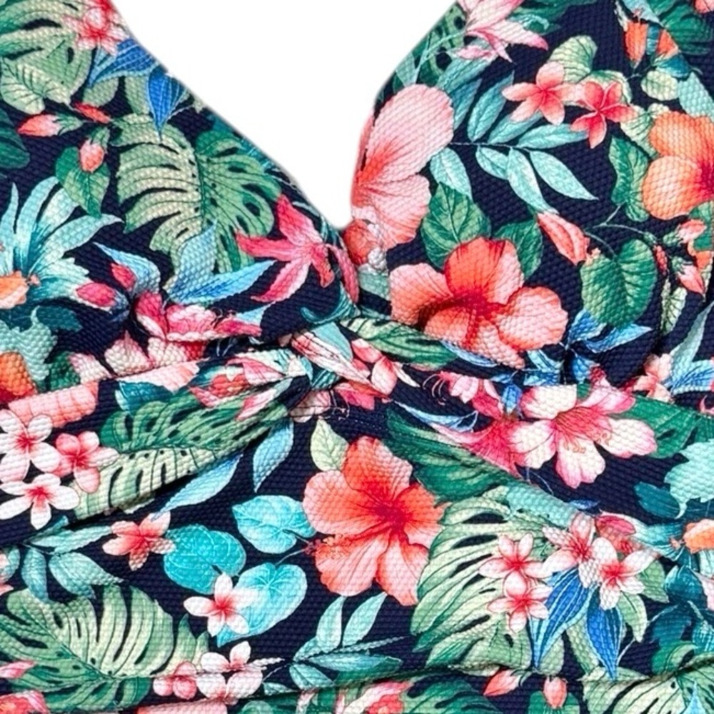 Tommy Bahama Island Cays Flora Underwire Front Twist Tankini Top - Picture 3 of 15